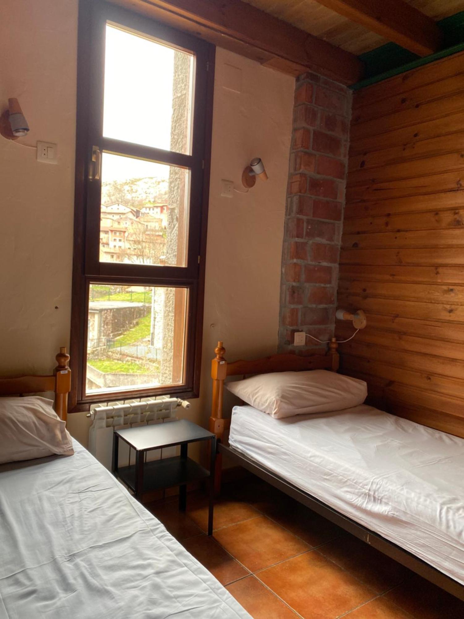 Albergue Pena Castil Sotres Exterior photo